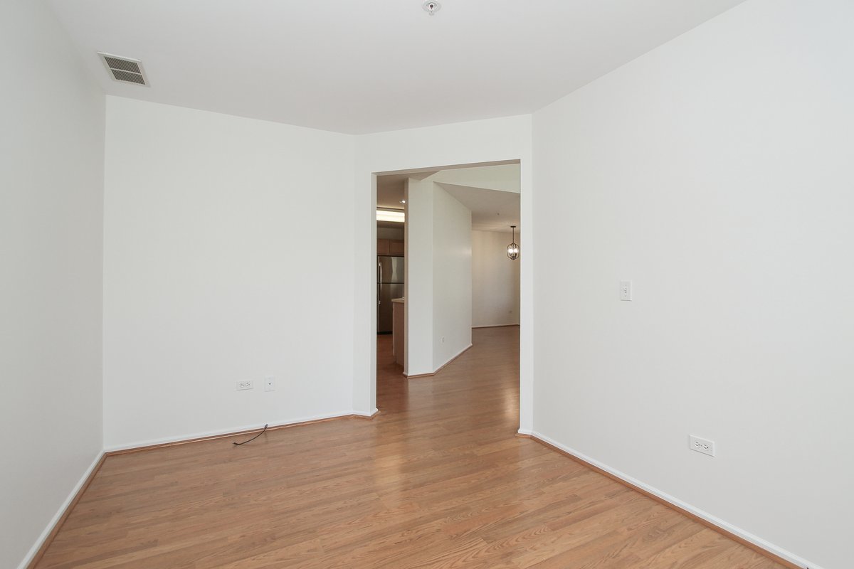 1652 Cayman Court #1, Bartlett, IL 60103