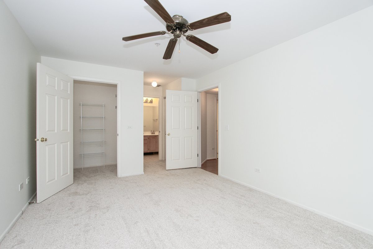 1652 Cayman Court #1, Bartlett, IL 60103