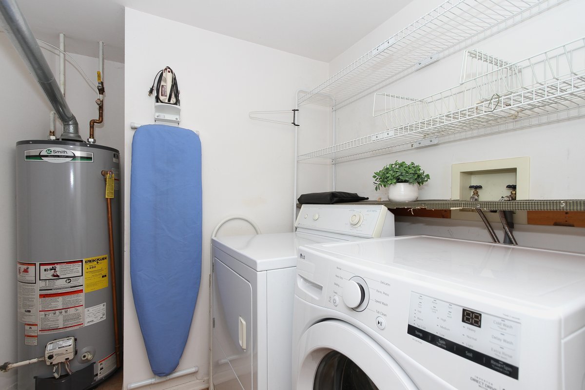 1652 Cayman Court #1, Bartlett, IL 60103