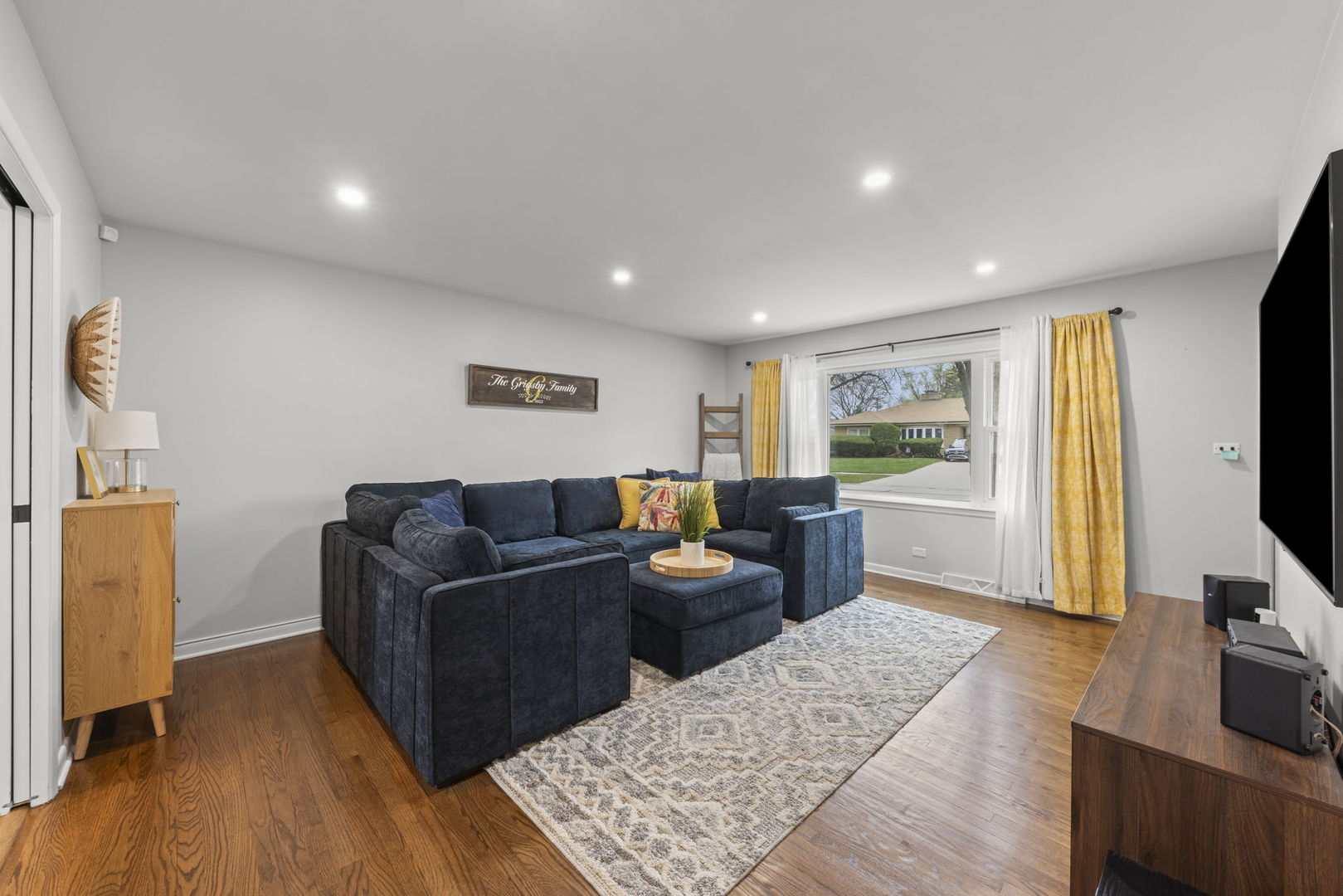 313 N Lombard Avenue, Lombard, IL 60148