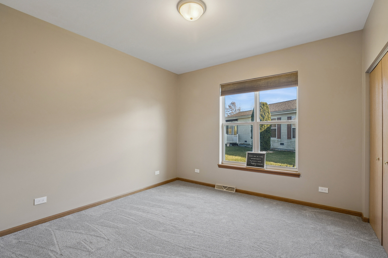 3840 Fox Hunt Way, Grayslake, IL 60030