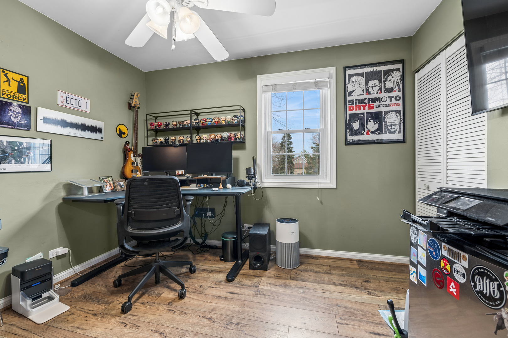 1112 WOODLAKE Drive, Carol Stream, IL 60188