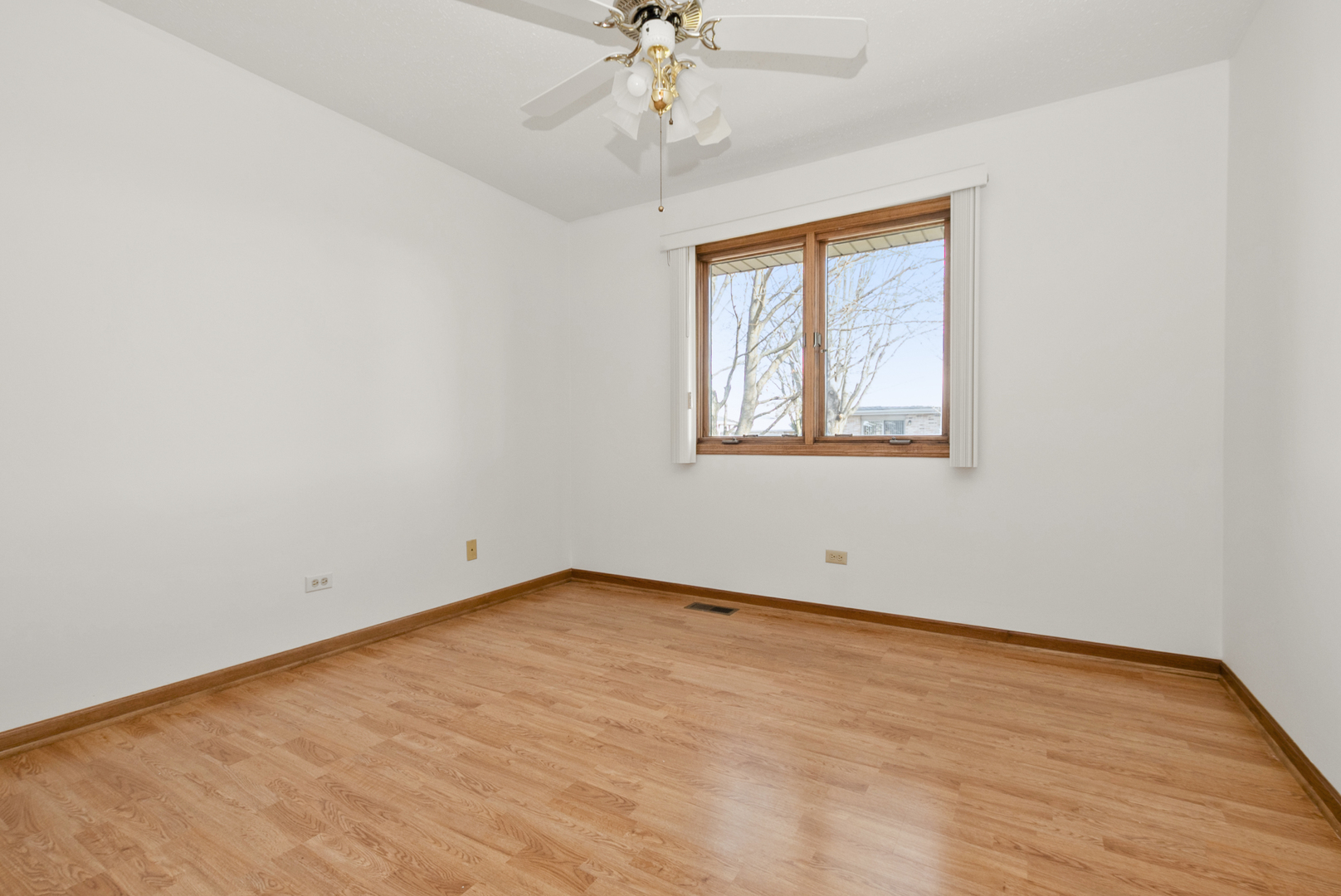 816 Eagle Creek Road, Elwood, IL 60421