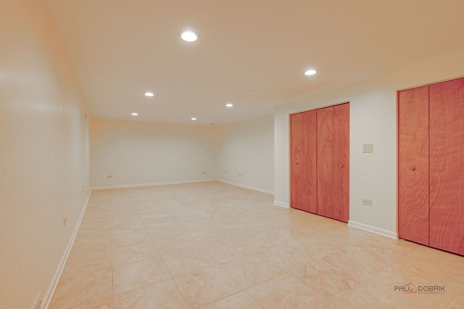 555 Longfellow Avenue, Deerfield, IL 60015