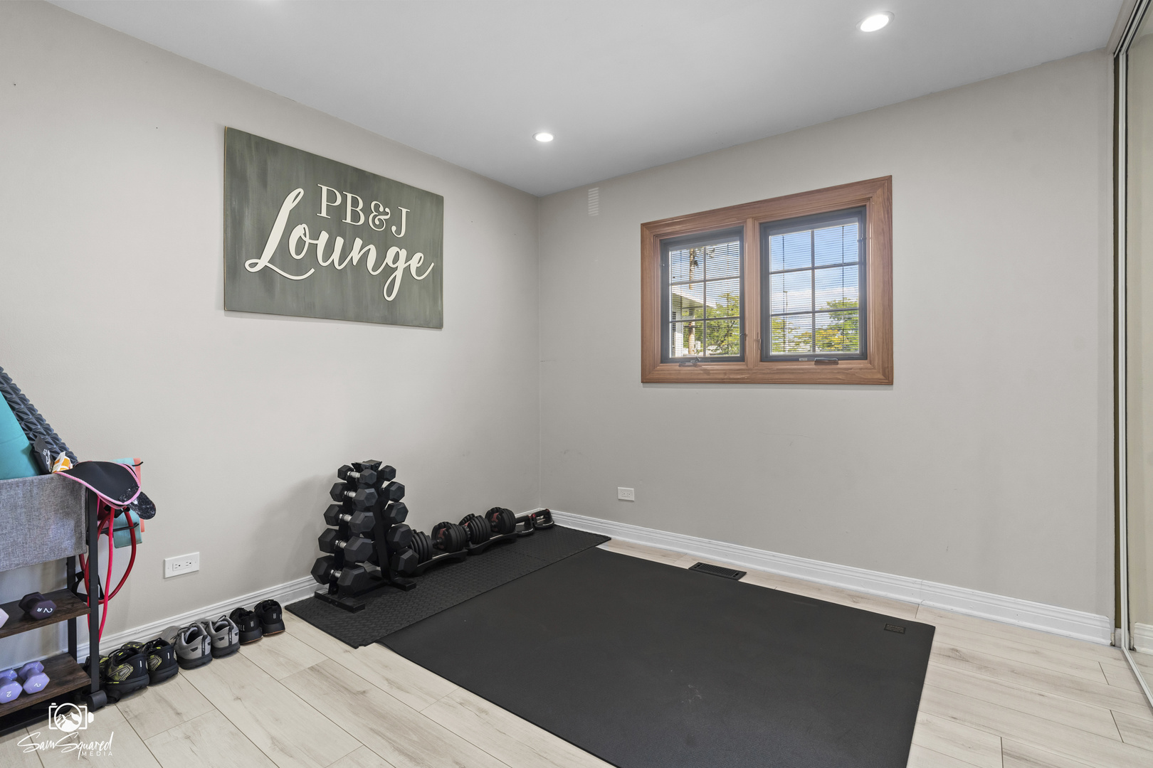 945 Morton Street, Hoffman Estates, IL 60169