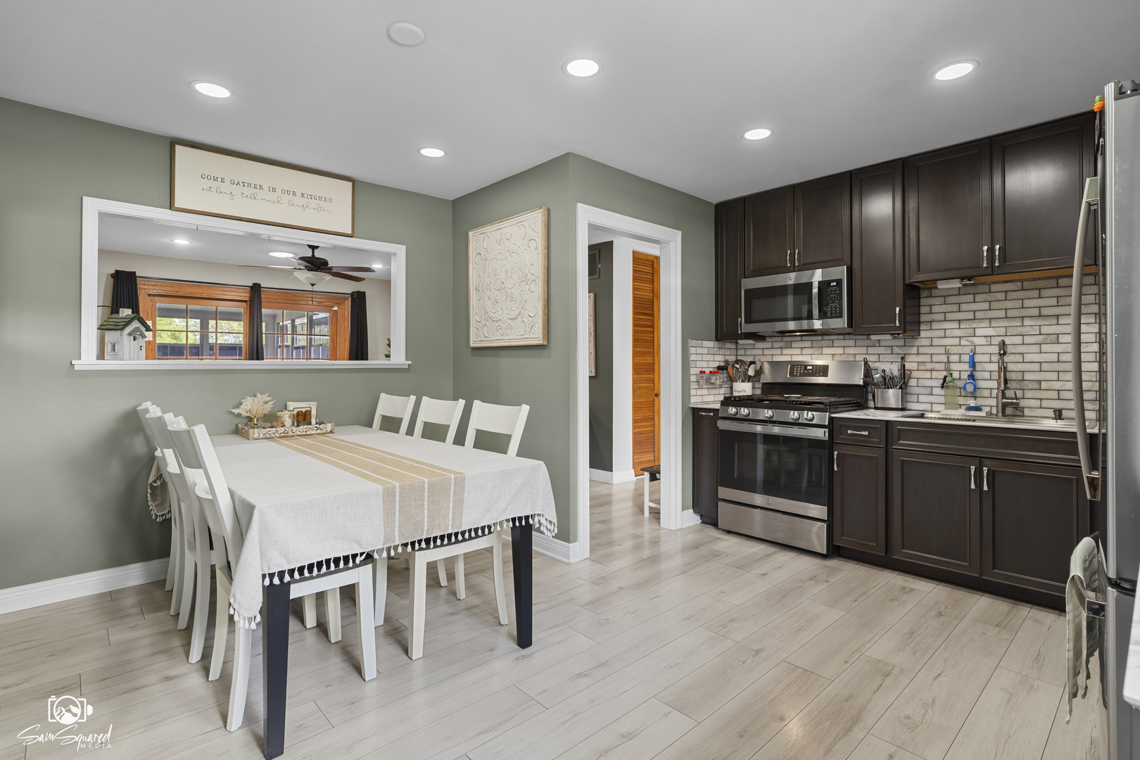 945 Morton Street, Hoffman Estates, IL 60169