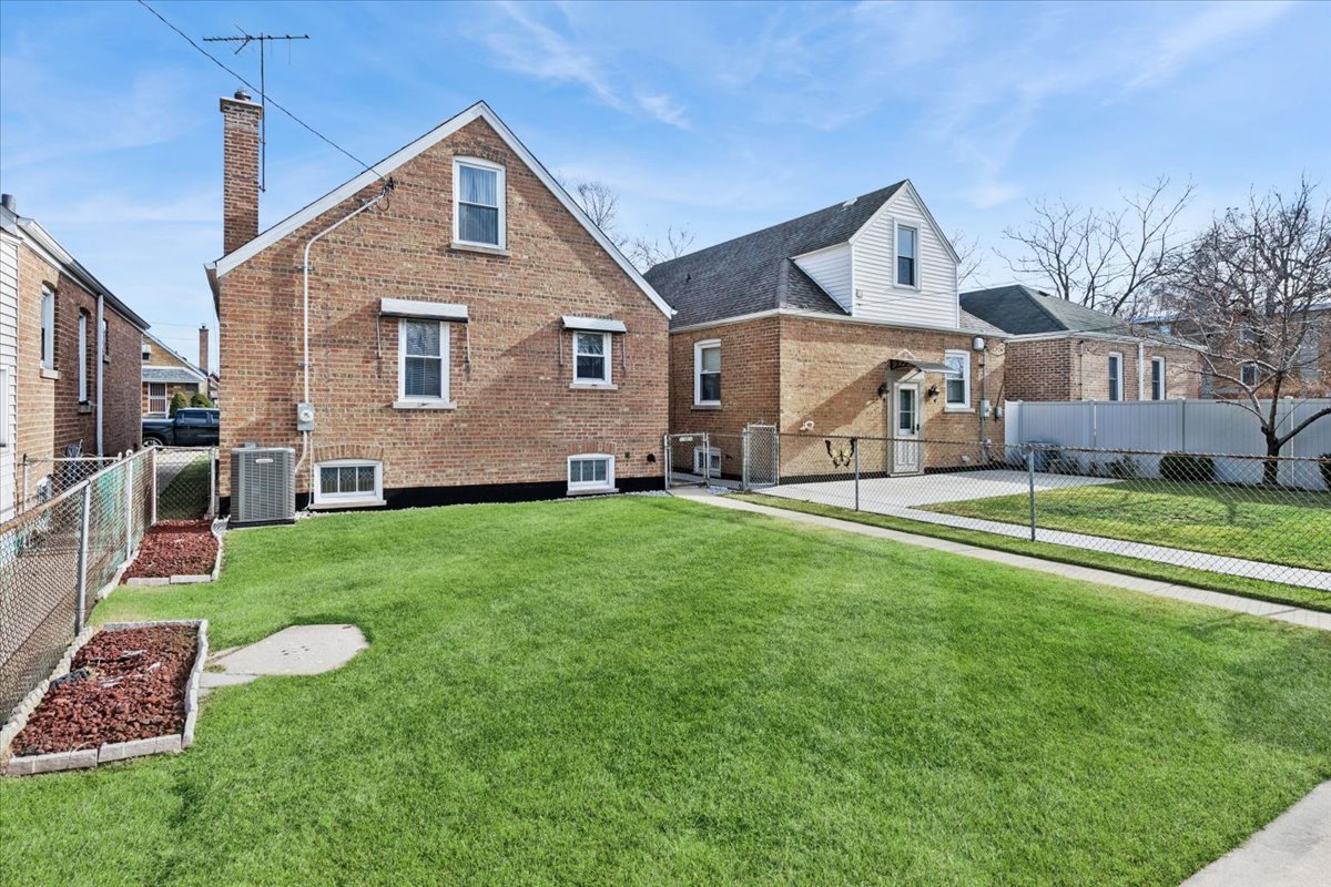 5152 S Lawler Street, Chicago, IL 60638