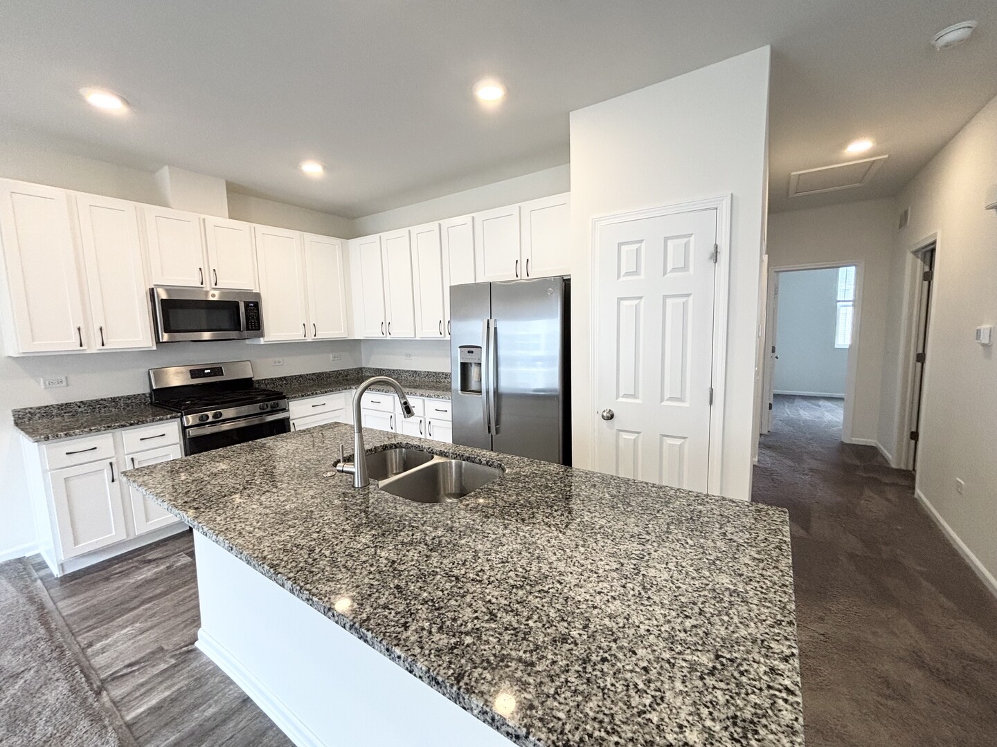 4181 Chelsea Manor Circle, Aurora, IL 60504