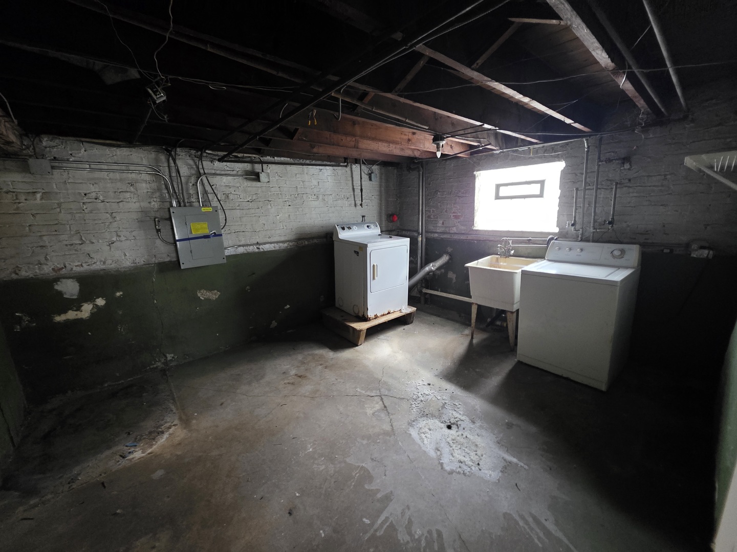 1037 24th Avenue, Bellwood, IL 60104