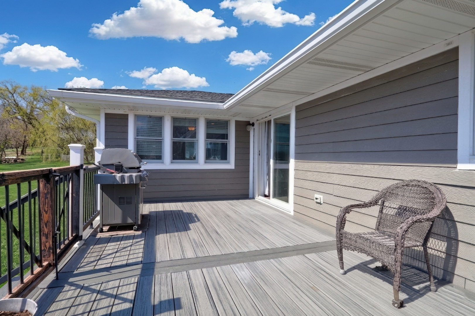 39452 N Petite Pass, Antioch, IL 60002