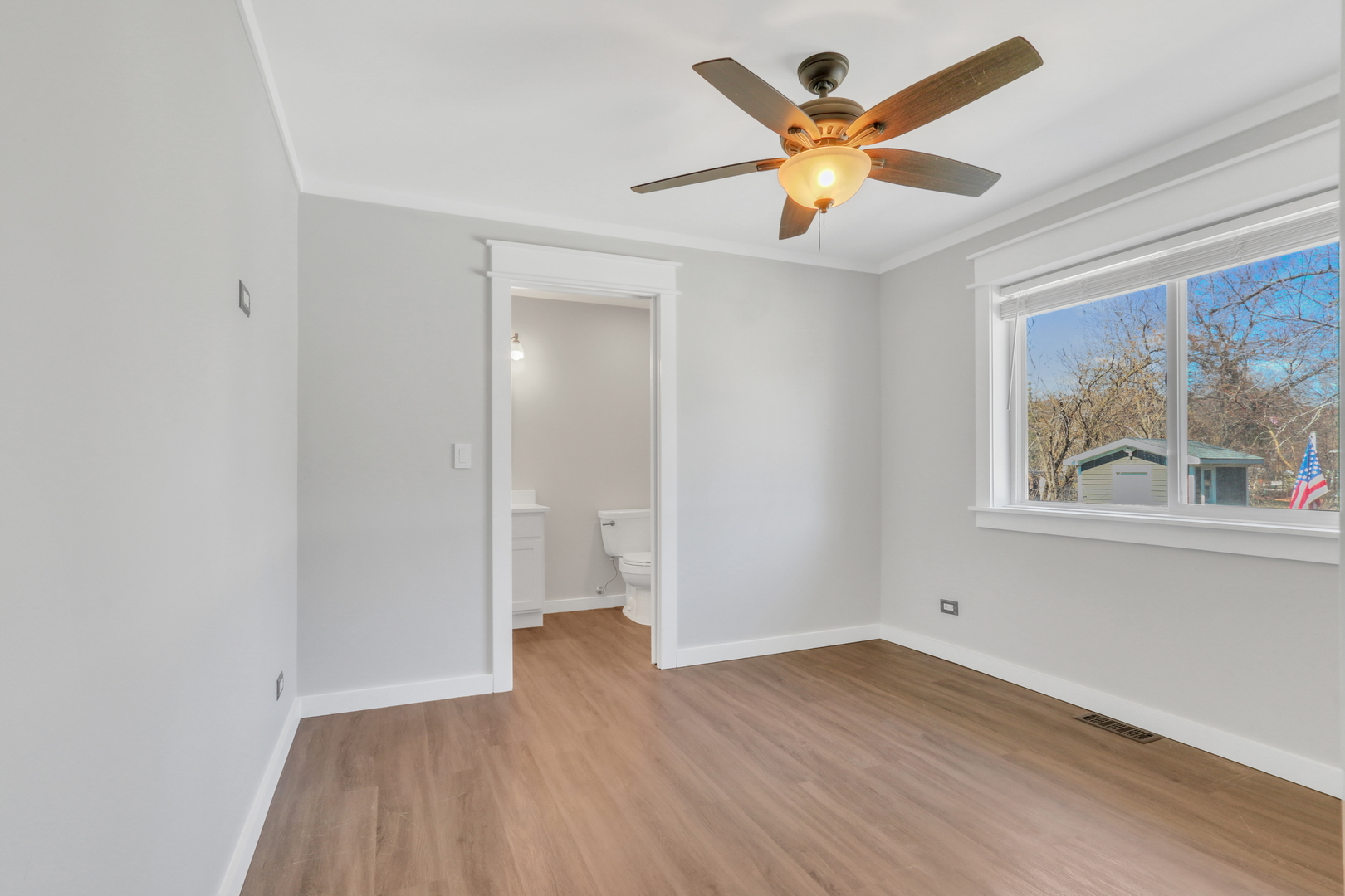 39452 N Petite Pass, Antioch, IL 60002