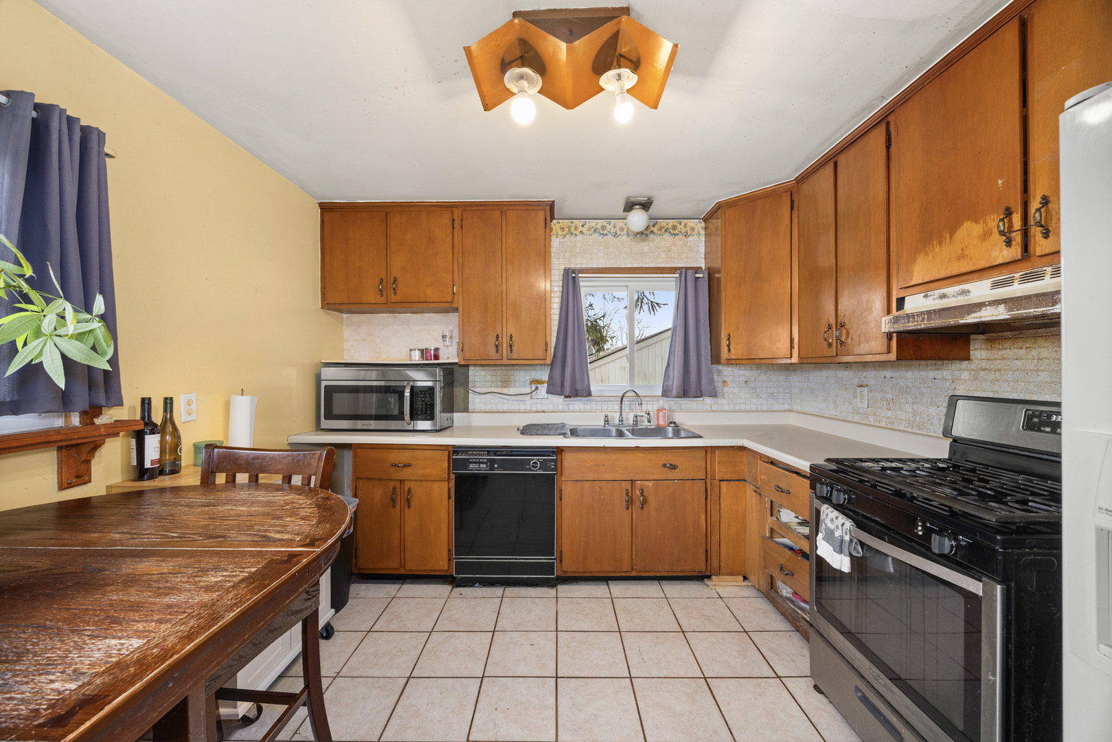 520 E Birch Drive, Glenwood, IL 60425