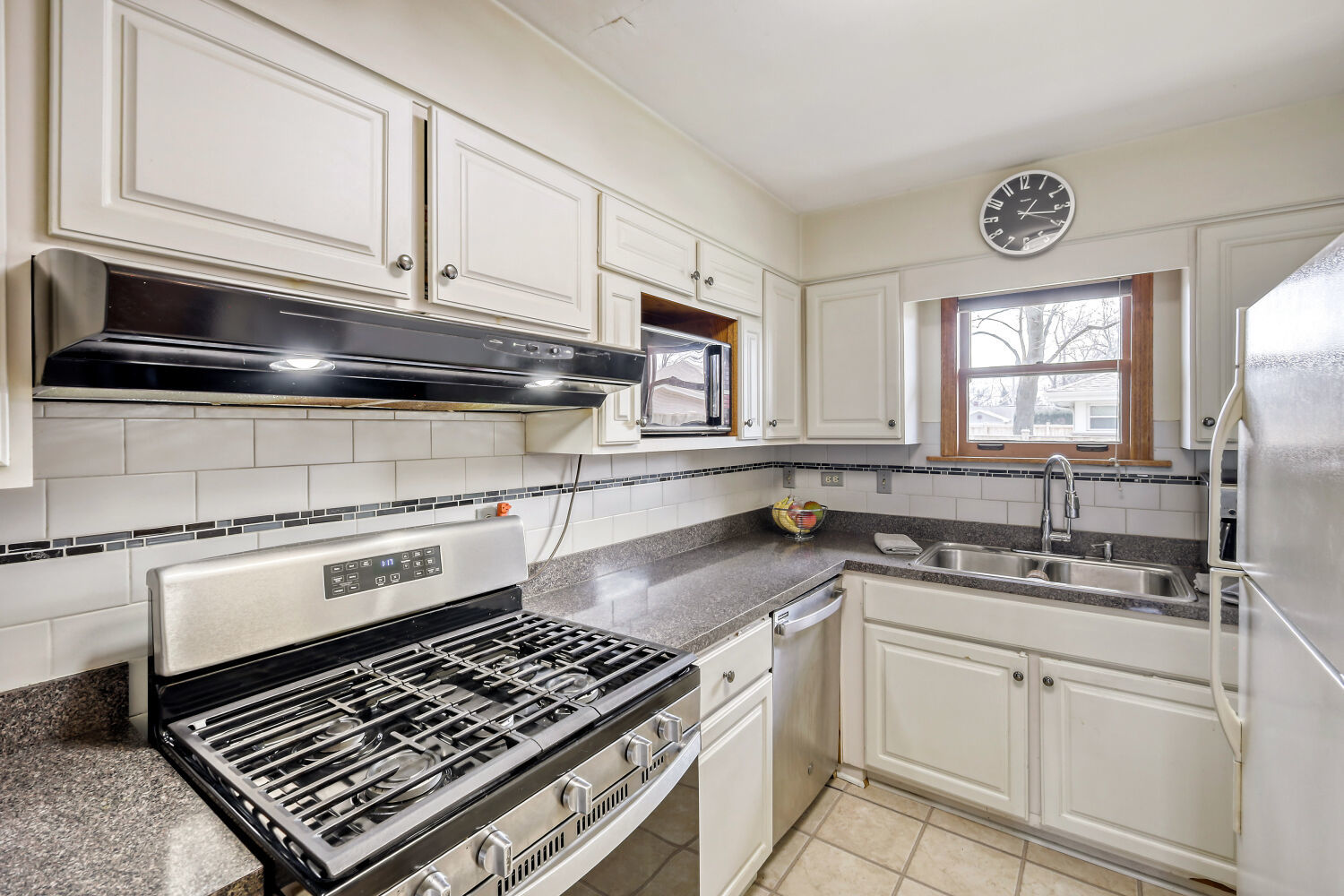 1605 W Fremont Street, Arlington Heights, IL 60005