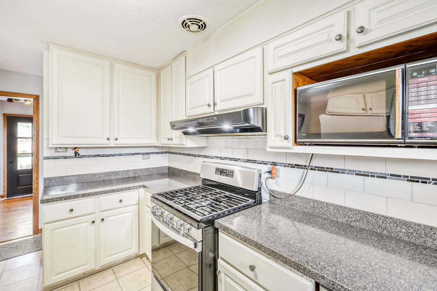 1605 W Fremont Street, Arlington Heights, IL 60005