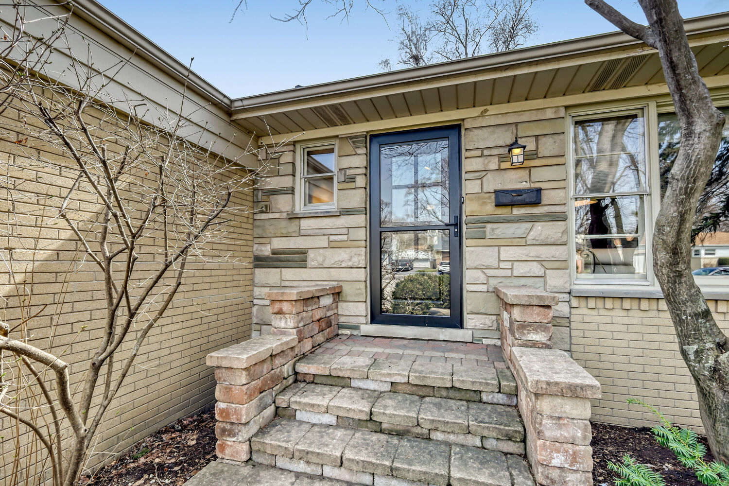 1605 W Fremont Street, Arlington Heights, IL 60005