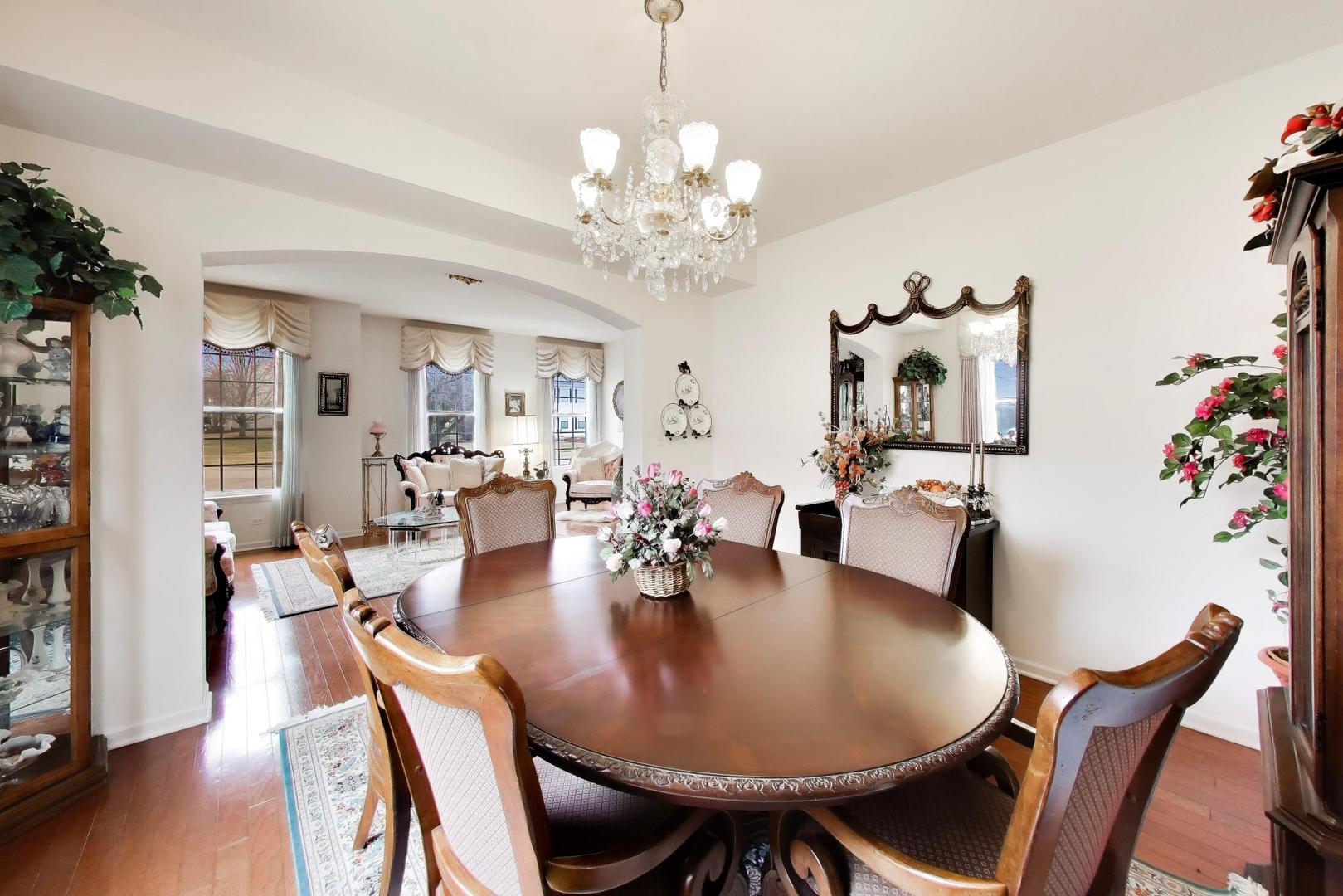 5355 Galloway Drive, Hoffman Estates, IL 60192