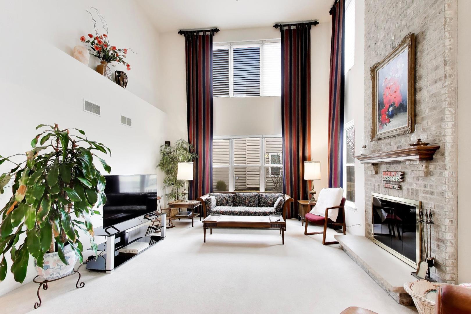 5355 Galloway Drive, Hoffman Estates, IL 60192