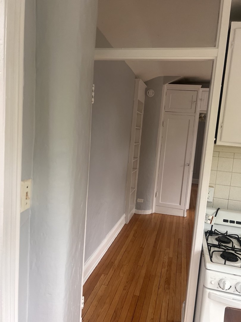 1155 N Saint Johns Avenue #F, Highland Park, IL 60035