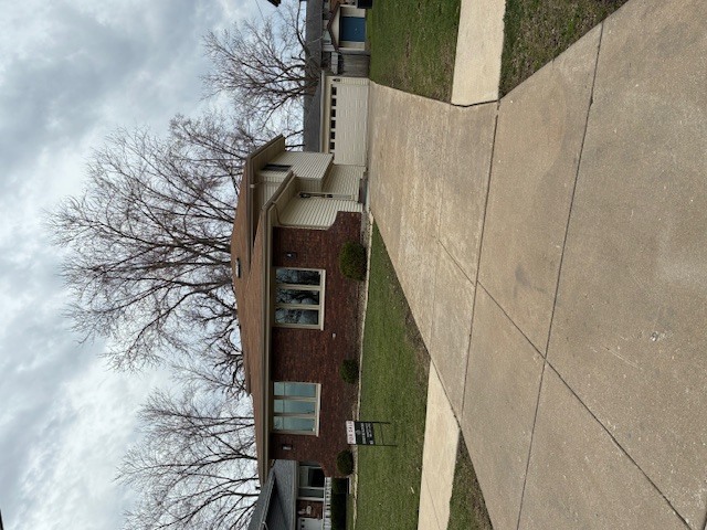 15842 Lavergne Avenue, Oak Forest, IL 60452