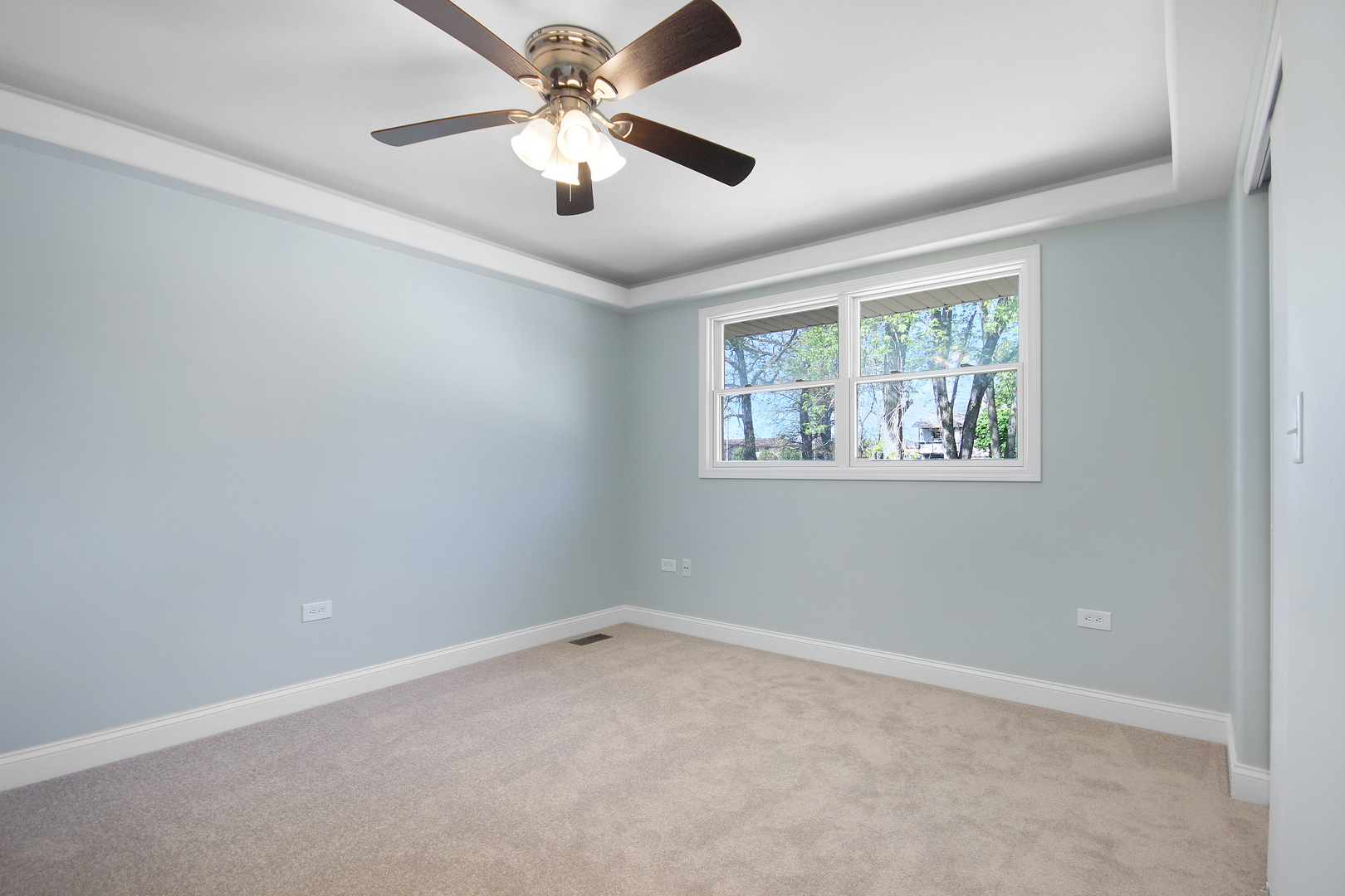 15842 Lavergne Avenue, Oak Forest, IL 60452