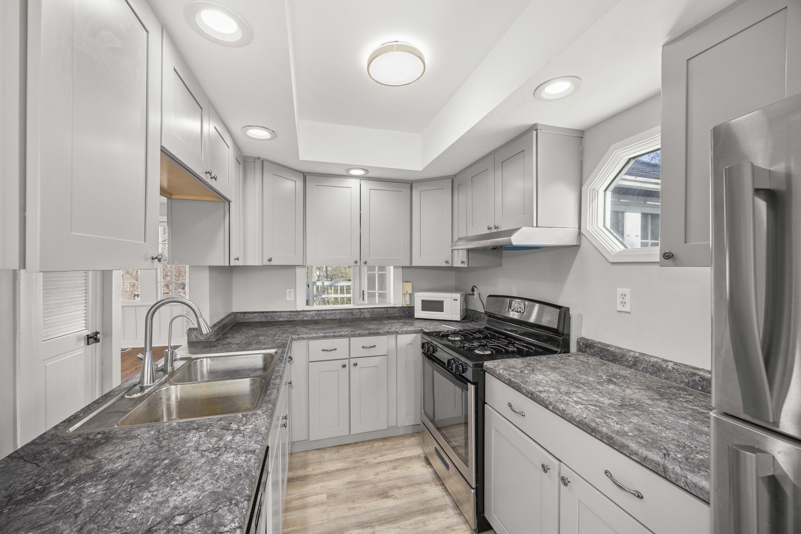 501 Ski Hill Road, Fox River Grove, IL 60021