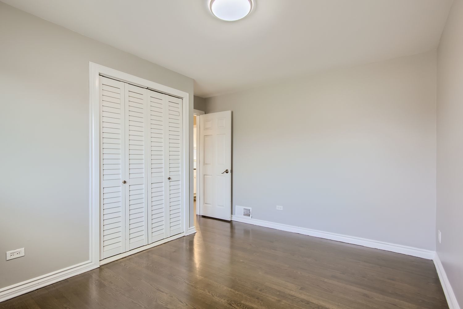 10403 Barnard Drive, Chicago Ridge, IL 60415