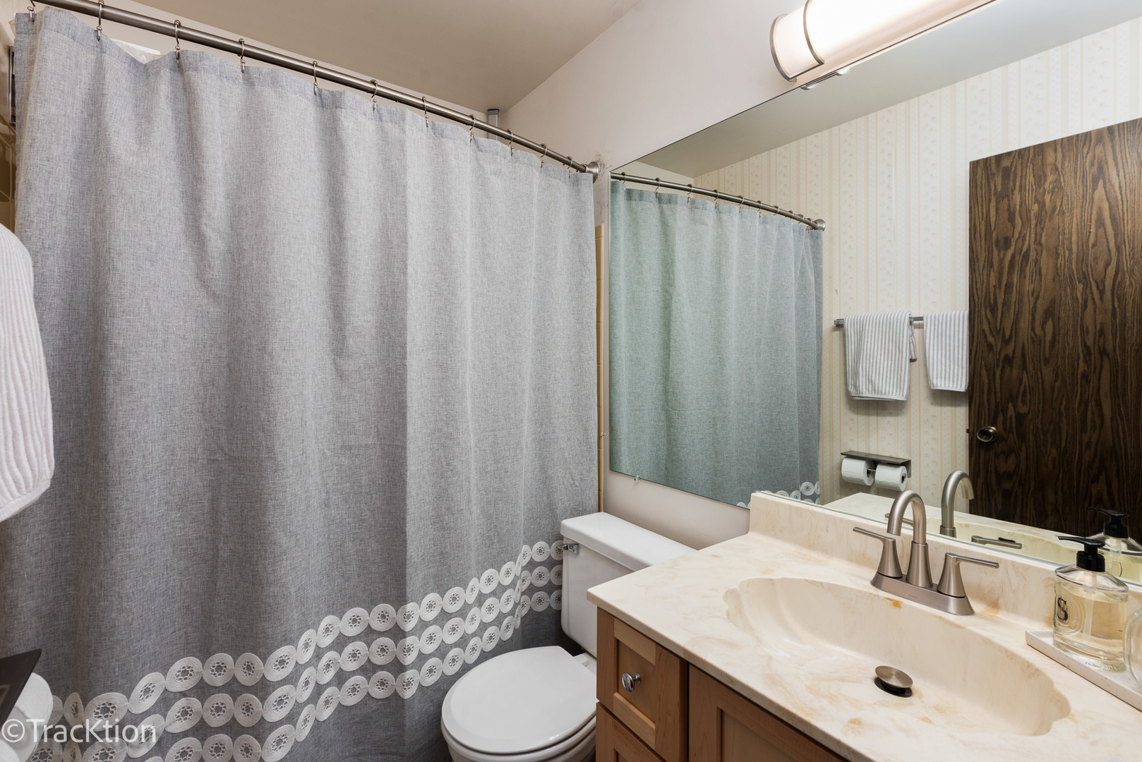 1147 Middlebury Lane #B1, Wheeling, IL 60090