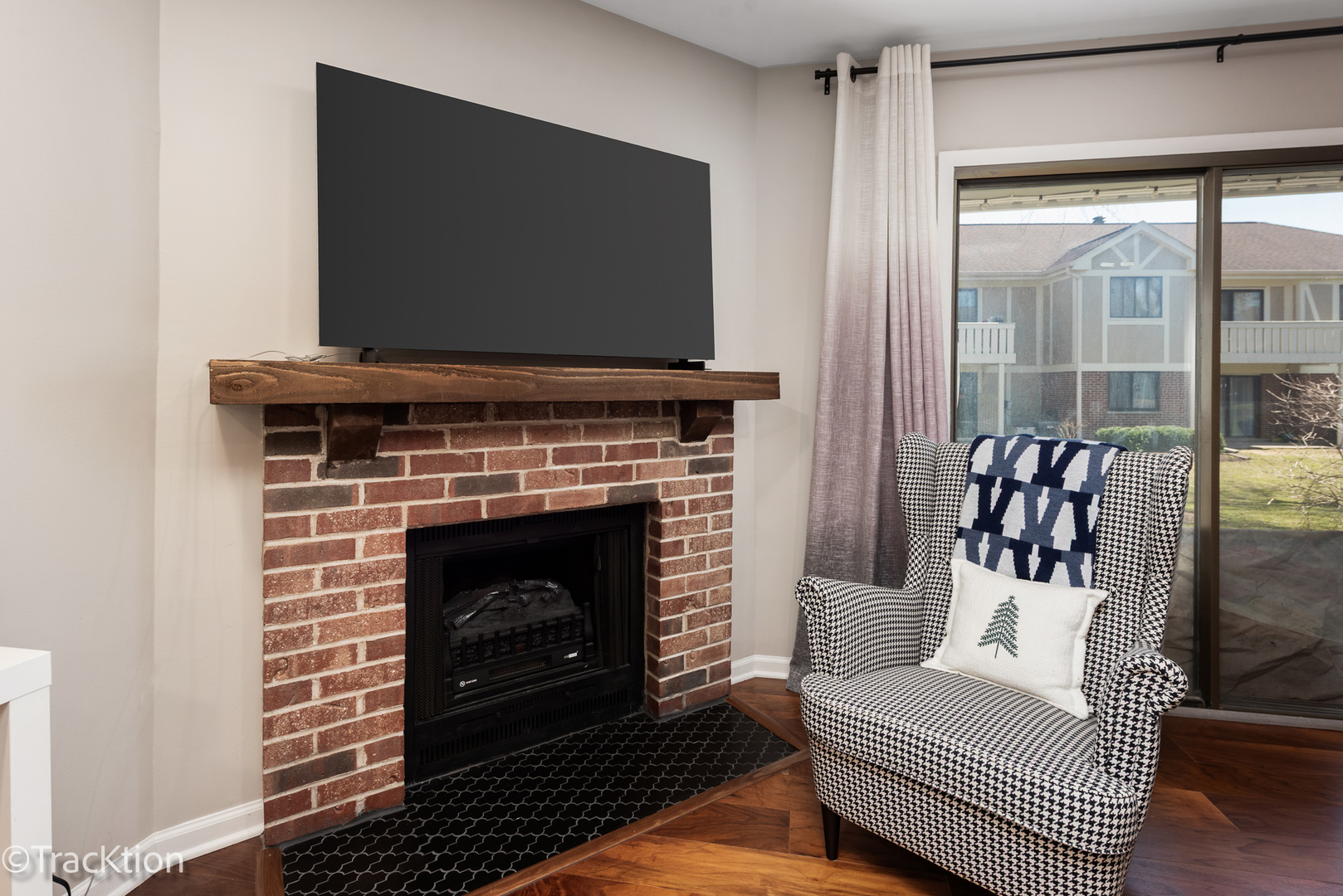 1147 Middlebury Lane #B1, Wheeling, IL 60090