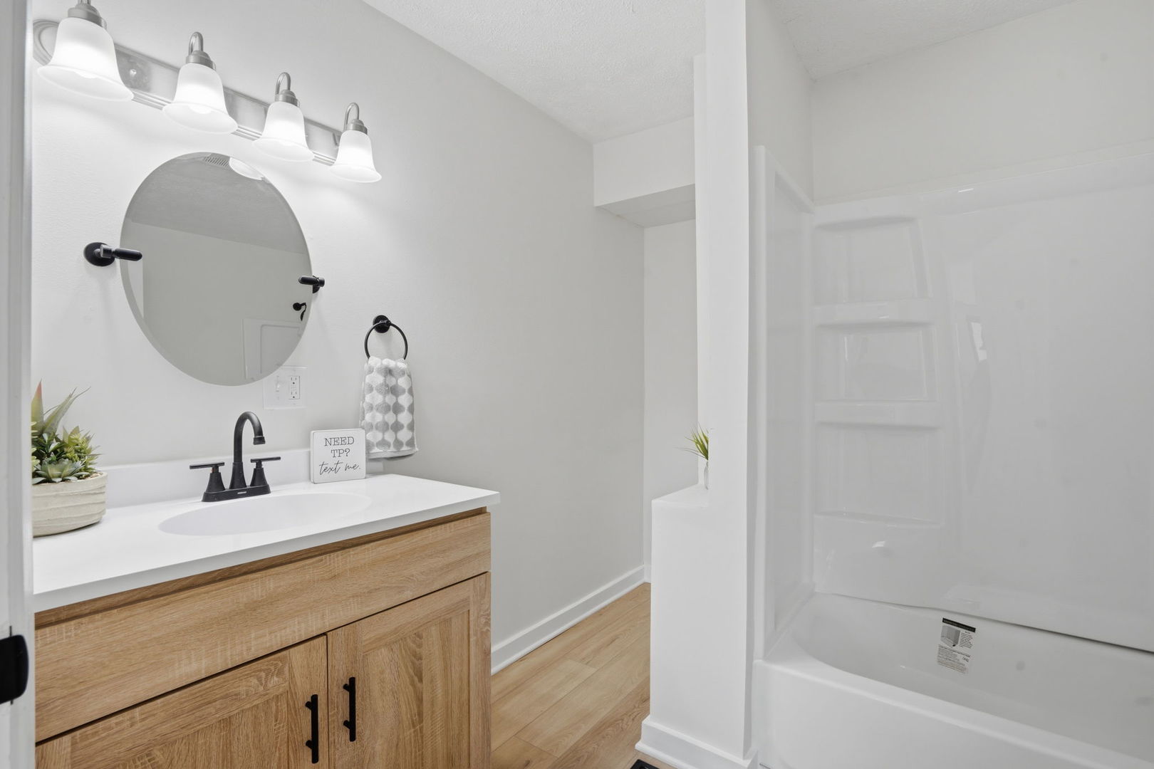 1258 US Highway 6, Coal Valley, IL 61240