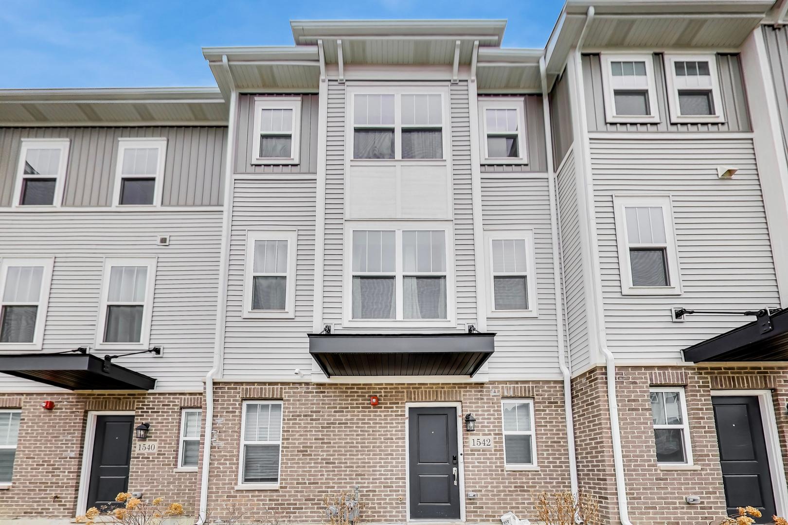 1541 Cooper Street, Des Plaines, IL 60018