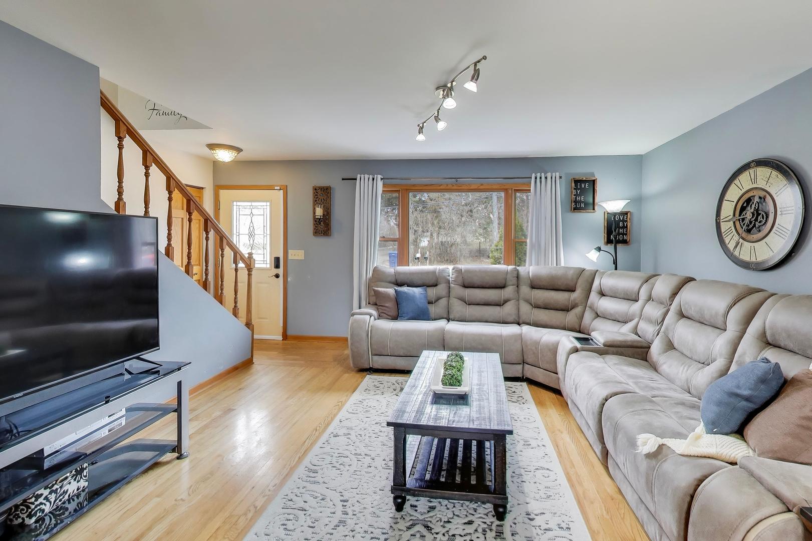 25097 W Buena Avenue, Lake Villa, IL 60046