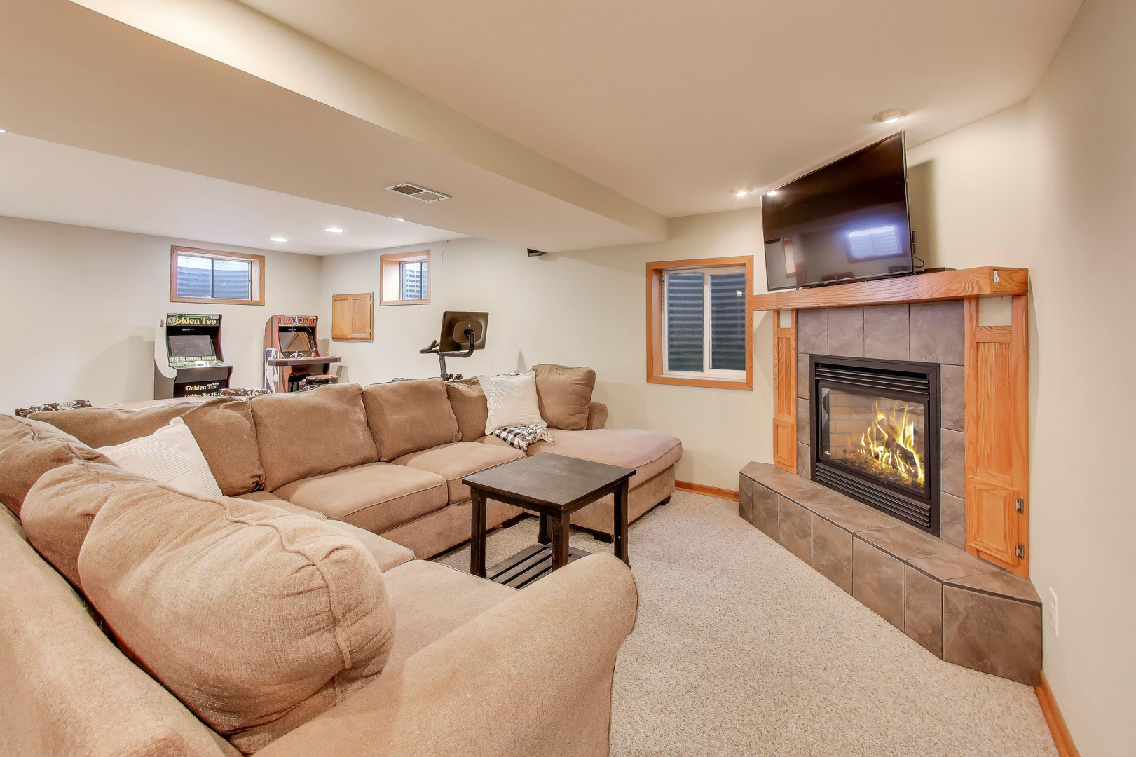 25097 W Buena Avenue, Lake Villa, IL 60046