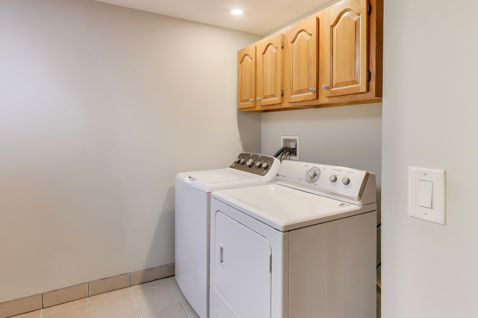 25097 W Buena Avenue, Lake Villa, IL 60046