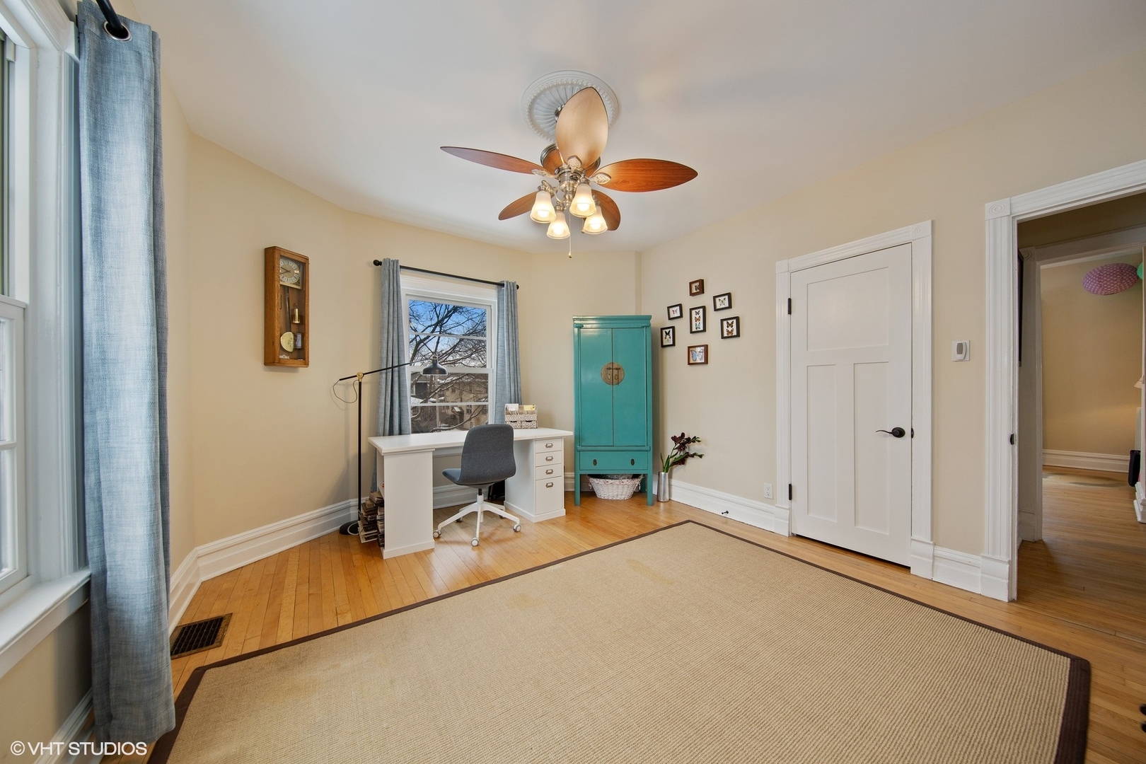 311 S Ridgeland Avenue, Oak Park, IL 60302