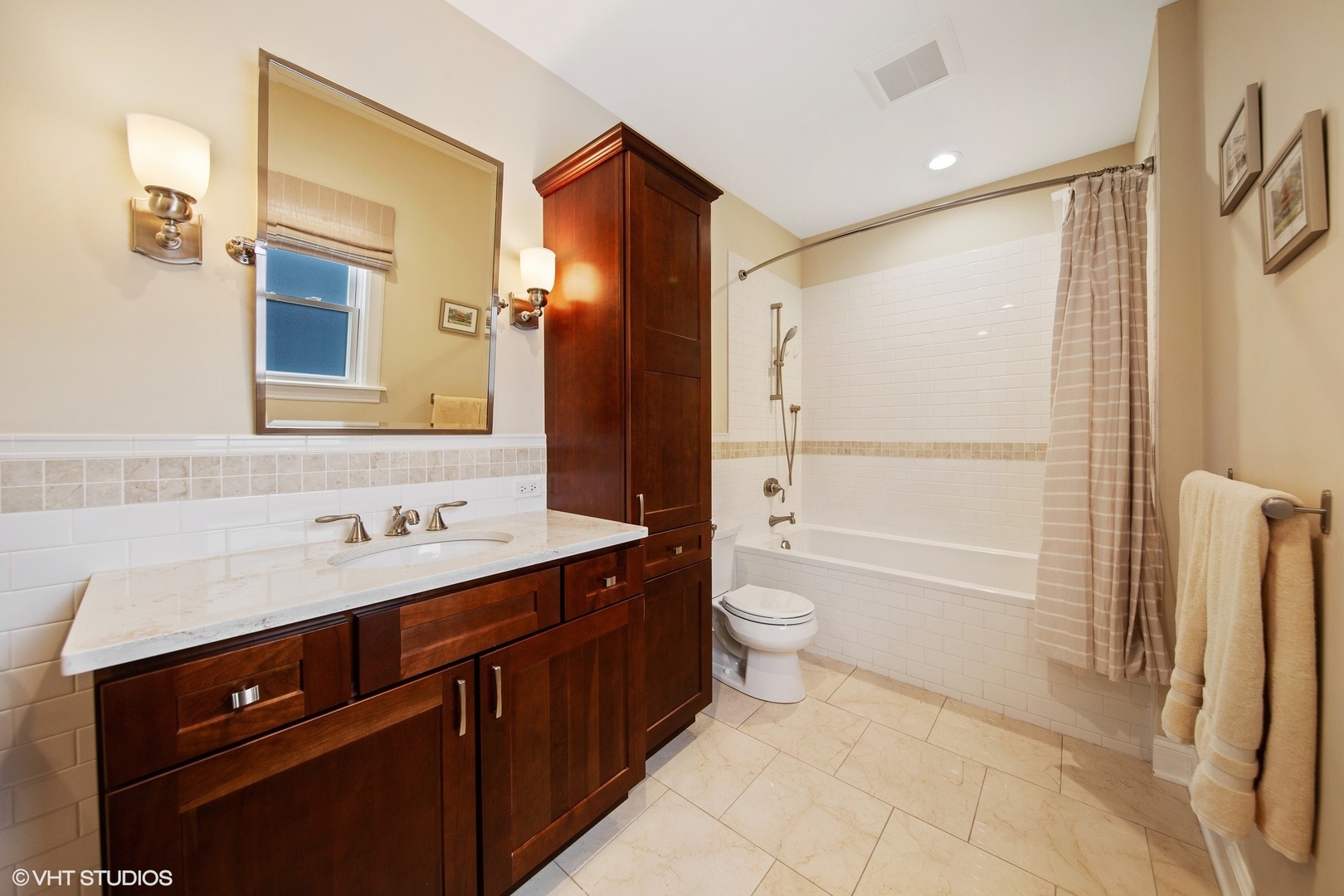 311 S Ridgeland Avenue, Oak Park, IL 60302