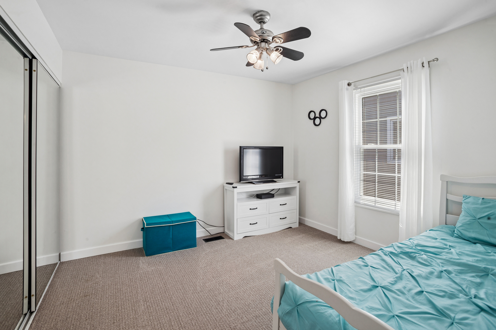 100 Longford Drive, Elgin, IL 60120