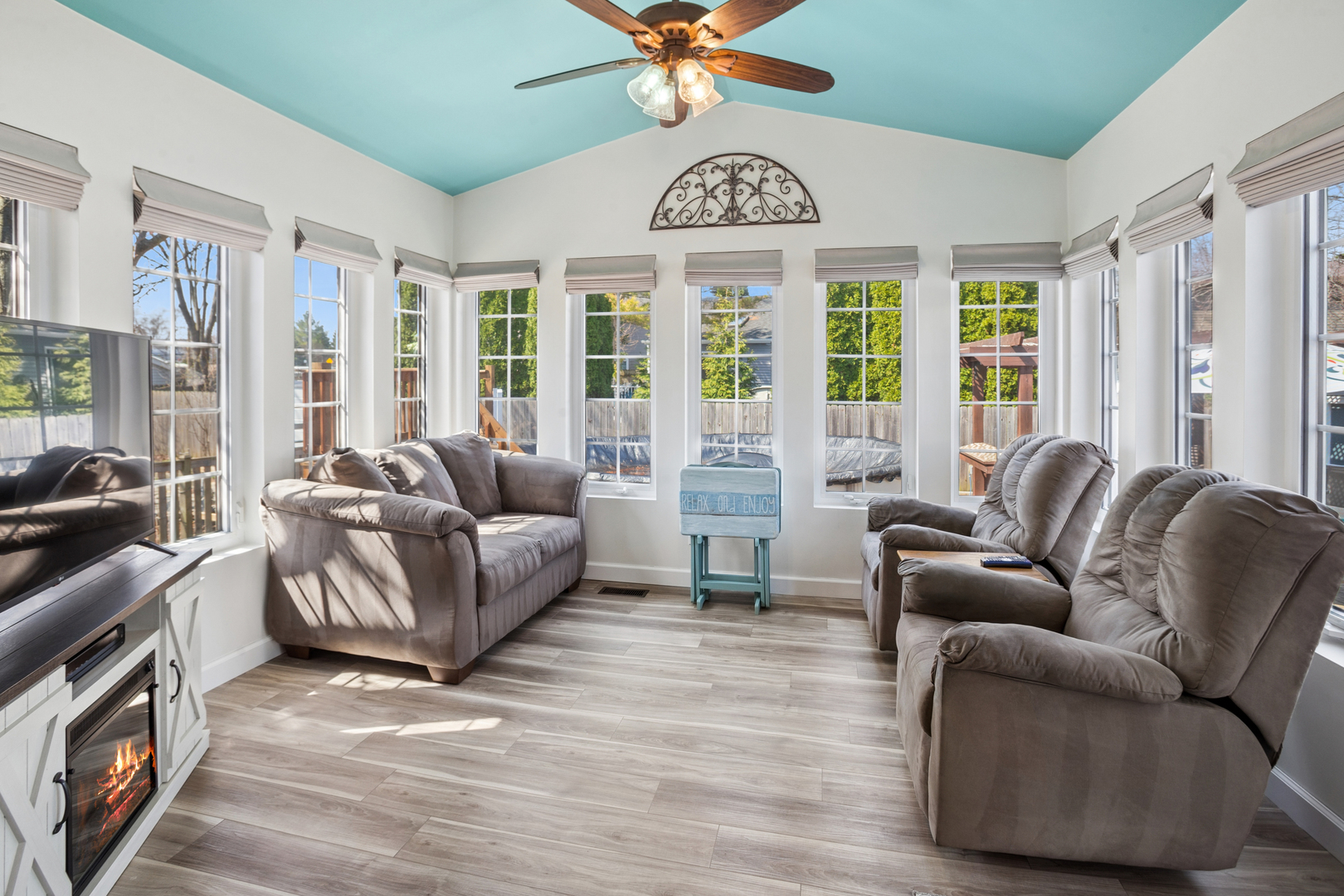 100 Longford Drive, Elgin, IL 60120