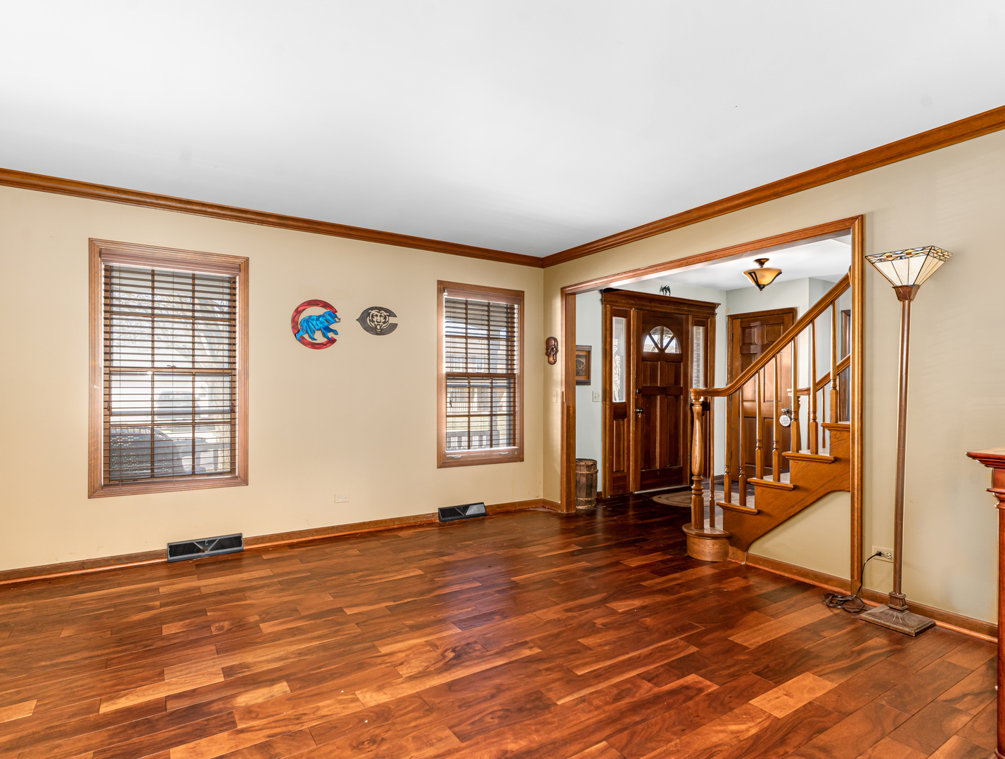 27W412 Chartwell Drive, Winfield, IL 60190