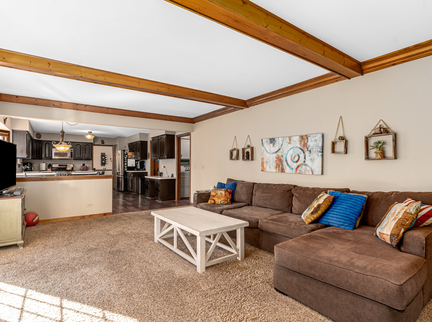 27W412 Chartwell Drive, Winfield, IL 60190