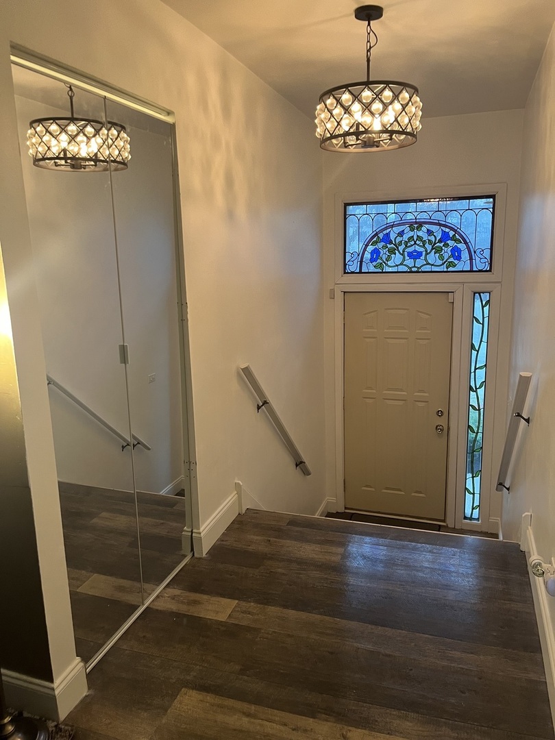 18650 Golfview Drive, Hazel Crest, IL 60429