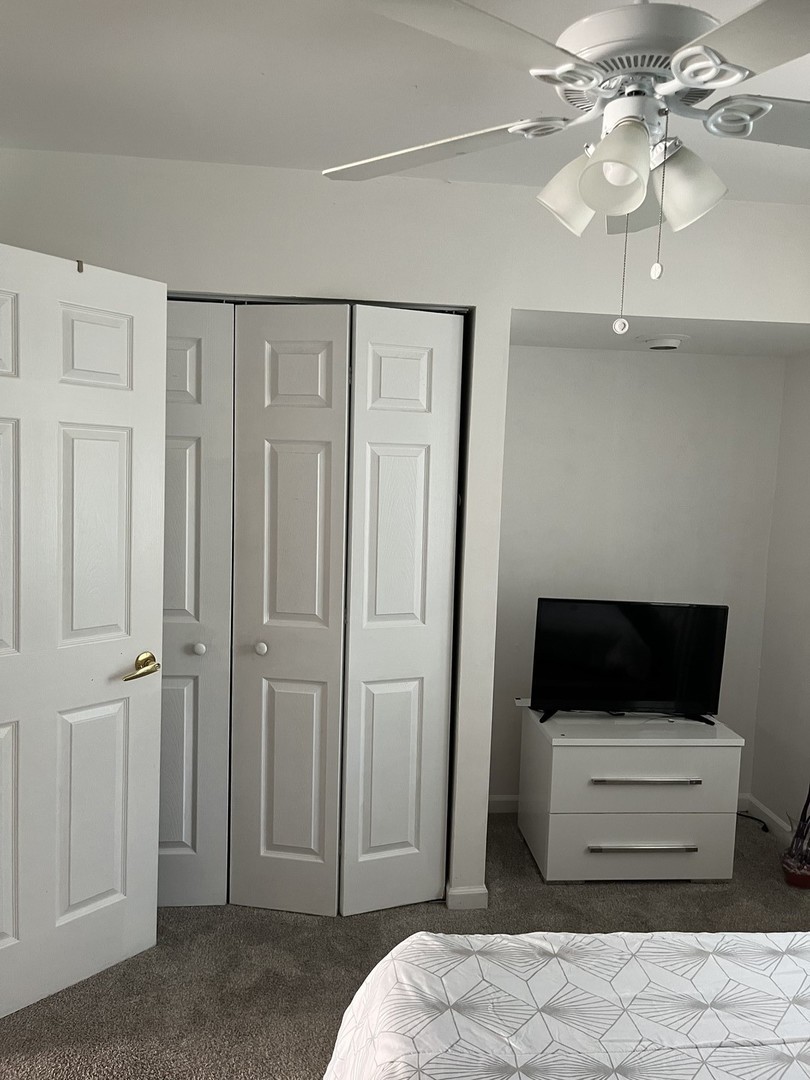 18650 Golfview Drive, Hazel Crest, IL 60429