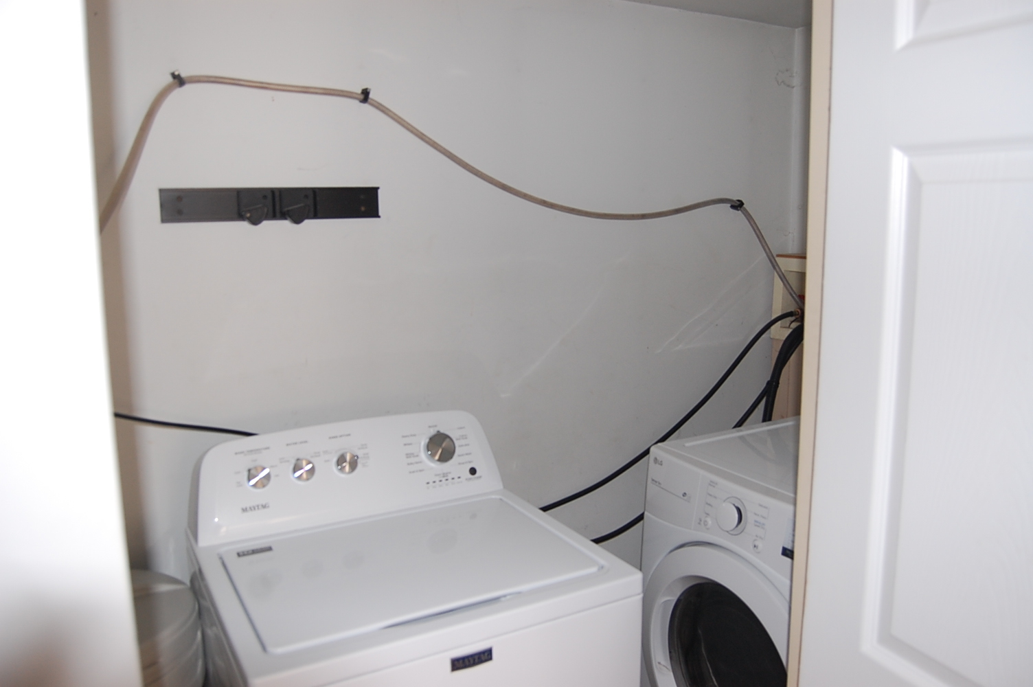 21702 W Edgewood Avenue, Lake Villa, IL 60046