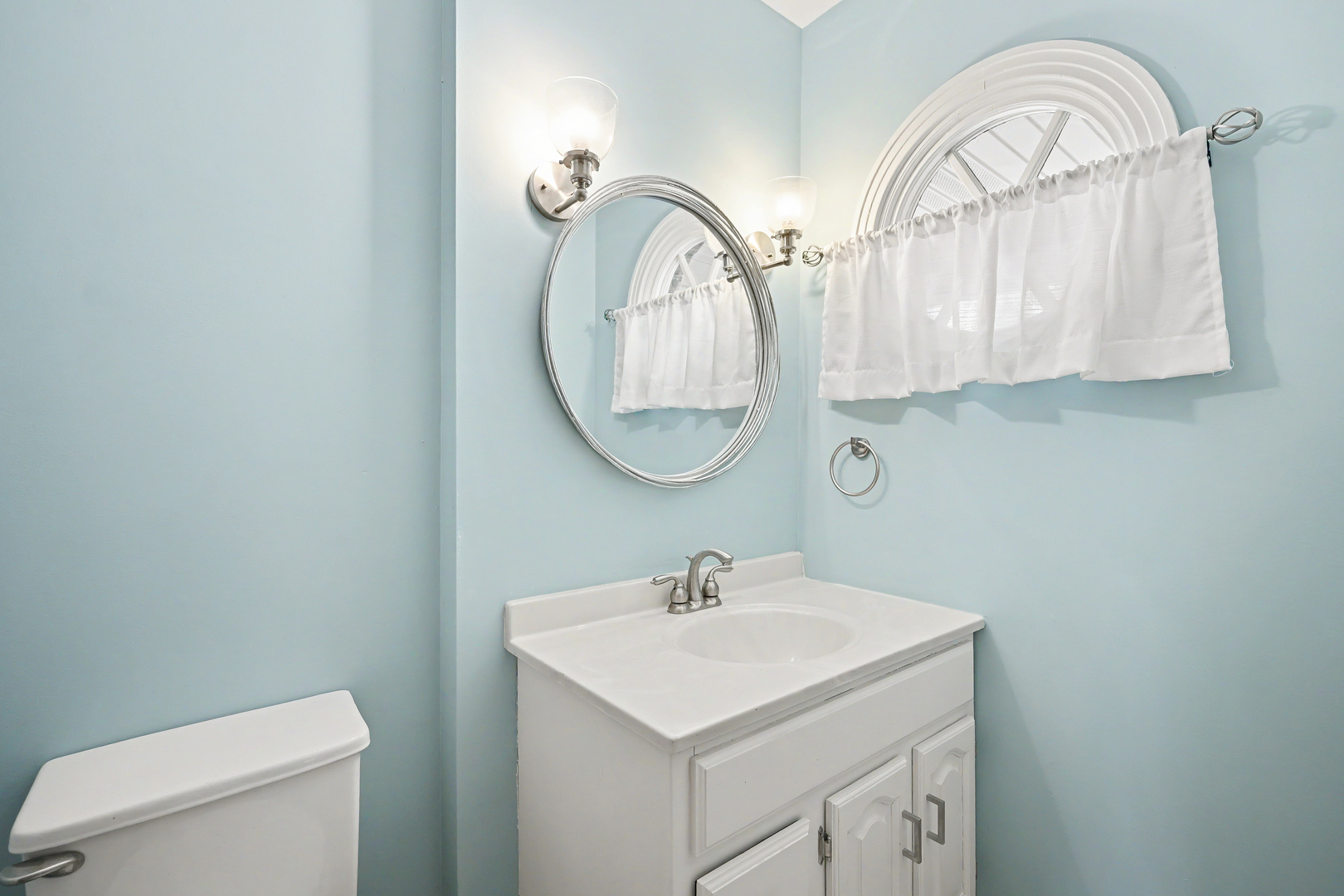 Naperville, IL 60565