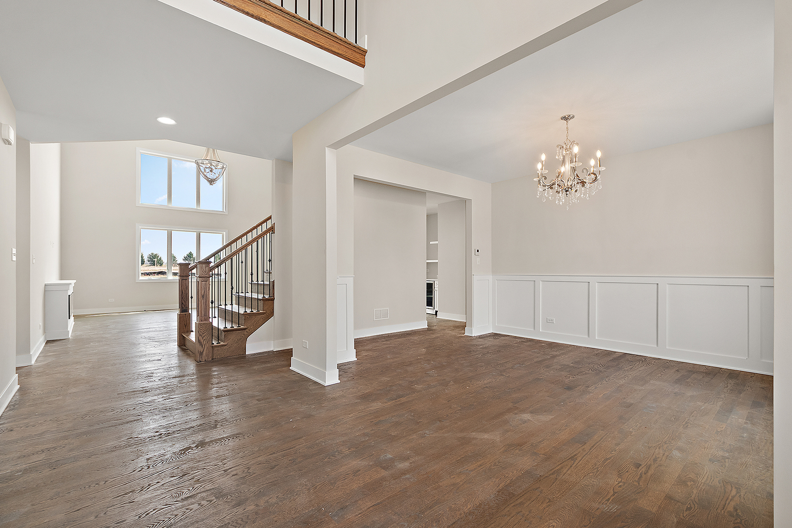 8214 S Stanley Trail, Frankfort, IL 60423