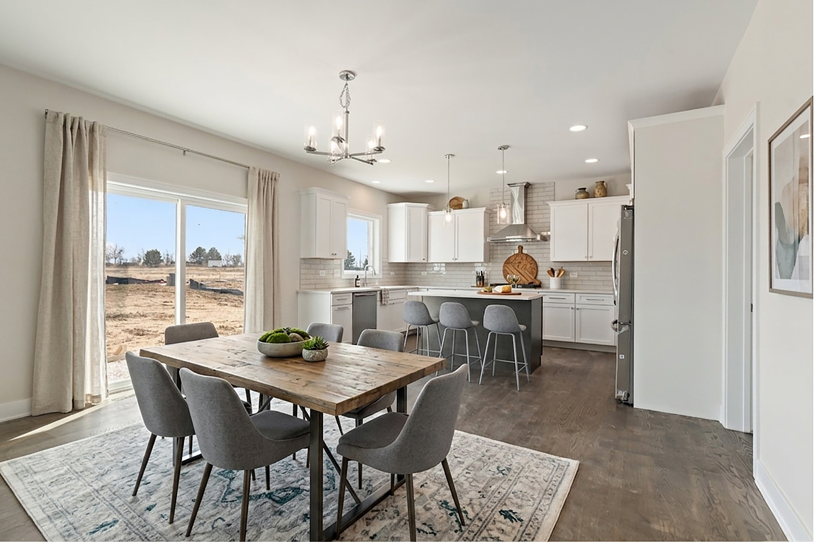 8214 S Stanley Trail, Frankfort, IL 60423