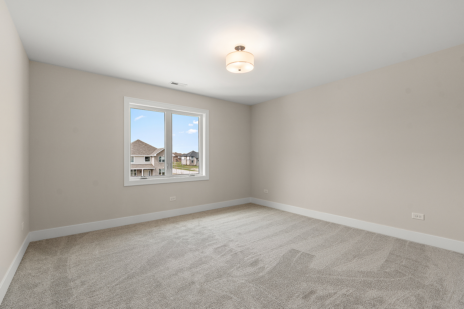 8214 S Stanley Trail, Frankfort, IL 60423