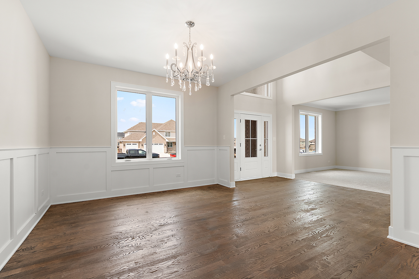 8214 S Stanley Trail, Frankfort, IL 60423