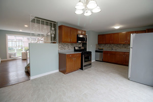 8829 Robin Drive #B, Des Plaines, IL 60016