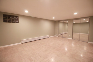 8829 Robin Drive #B, Des Plaines, IL 60016