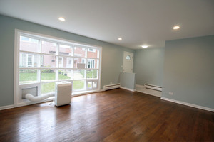 8829 Robin Drive #B, Des Plaines, IL 60016